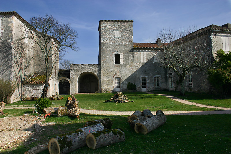 PSC1-2009-39_le château de Labastide-Marnhac.jpg